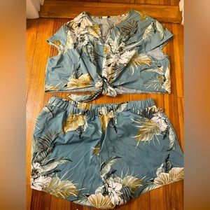 Very cute summery two piece out fit